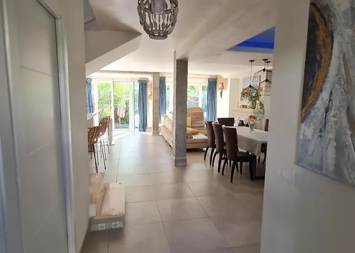 Maison Proche De La בית נופש *