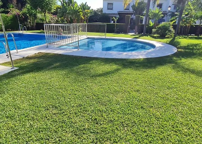 בית נופש Maison Proche De La *