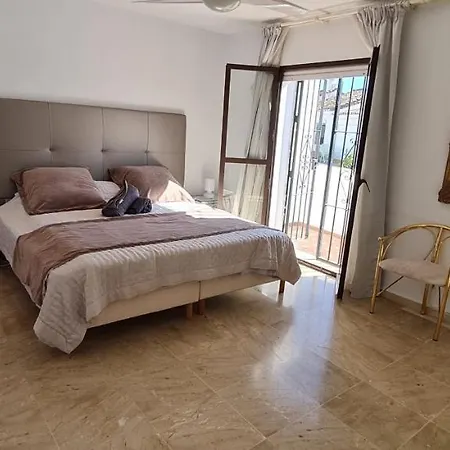 Maison Proche De La Μαρμπέλλα