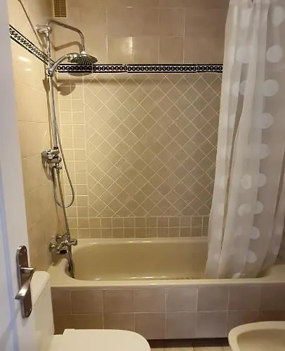 Maison Proche De La بيت للعطل *