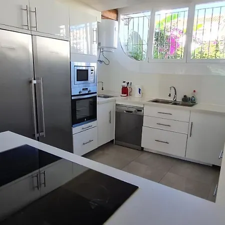 Maison Proche De La *